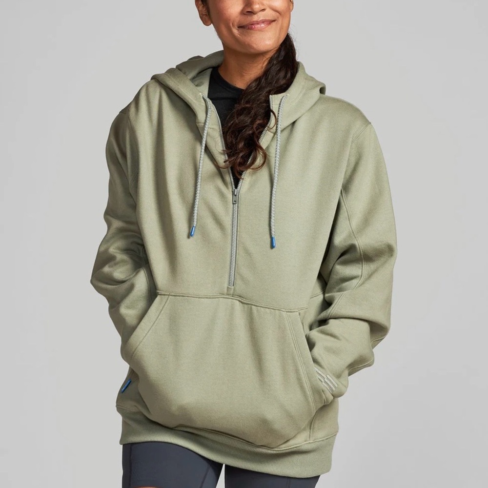 Janji Run Around Hoodie Sage 1/2 Zip-Up Kangaroo & Hidden Zip Pocket. NWT Cozy!!